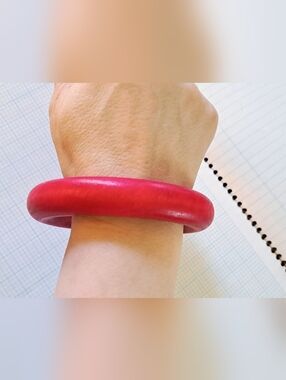 Vibrant Hot Pink Wood Women's Bangle Bracelet